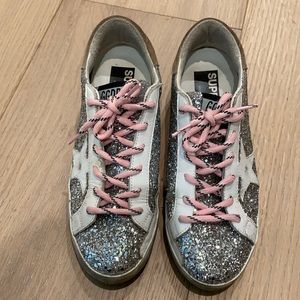 Silver & White Glitter Golden Goose 40